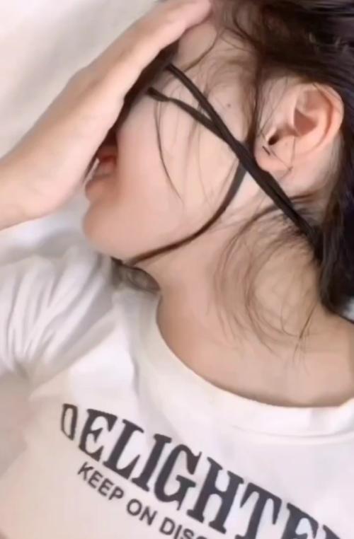 Adek baru pertama kali
